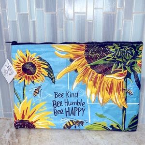 SUSTAINABLE ZIPPER POUCH